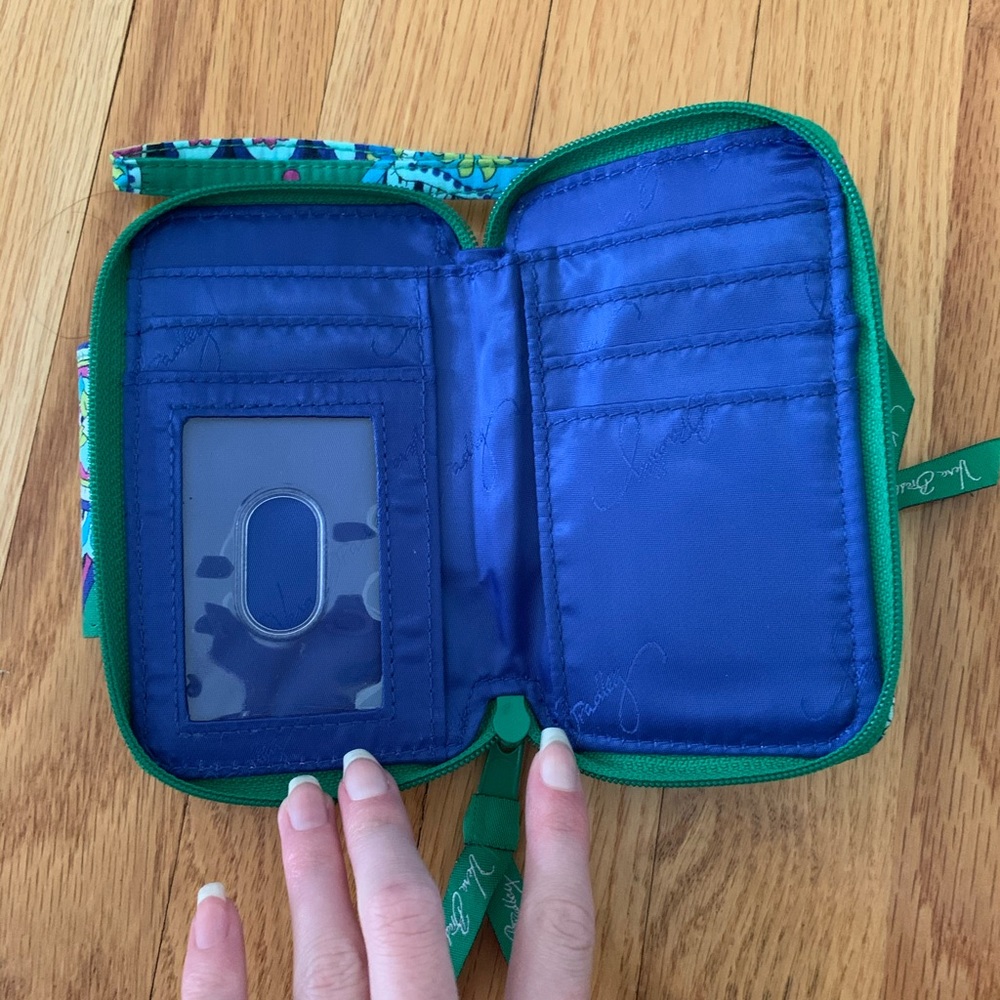 Vera Bradley | Wristlet/Wallet | Green | - Picture 5 of 5